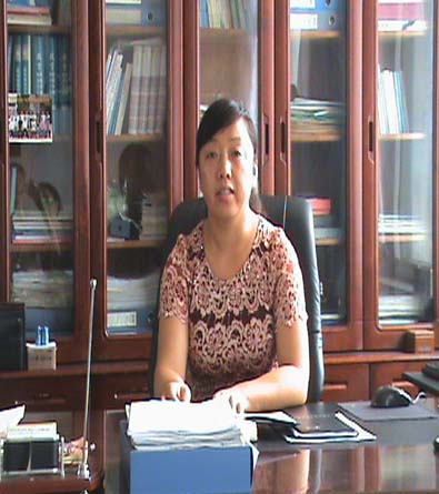 ������У����