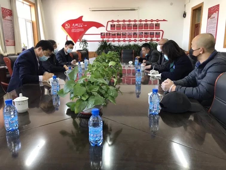 �㱨��������